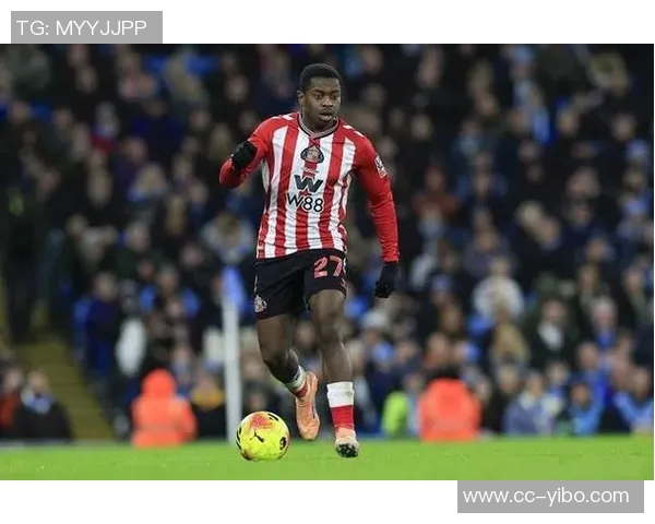 天空体育报道曼联切尔西争抢桑德兰中场萨迪基已询问转会费情况