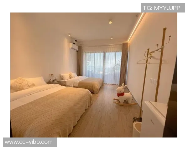 最佳的放松场景选择皮尔斯分享浴缸淋浴海滩车内的独特体验