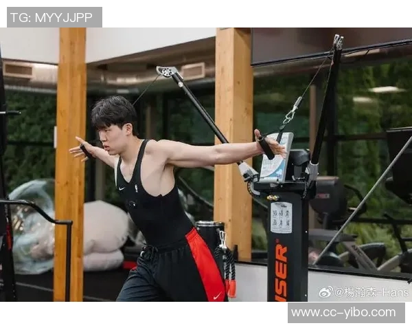 杨瀚森首月表现提升显著期待在G联赛中展现真正实力与潜力